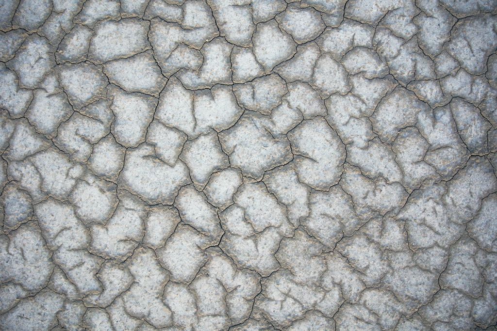 Map cracking pattern across a concrete surface